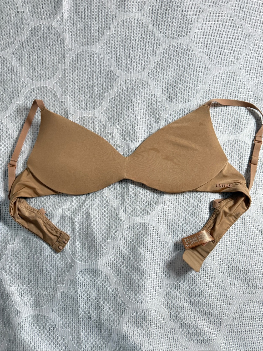 SKIMS Smooth Contour Wireless Bra with Padded Cups- Caramel